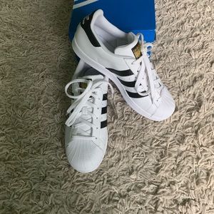 Adidas Superstar